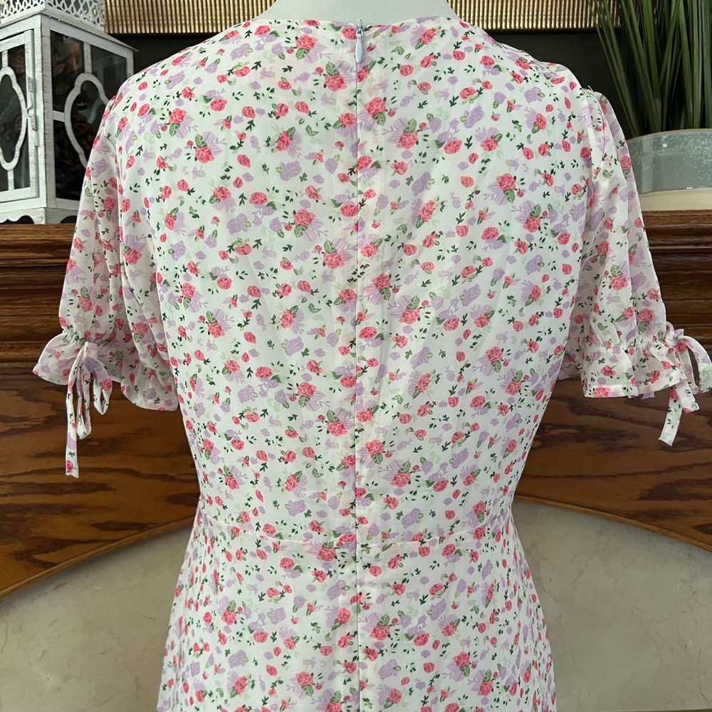 Pink Lily Roadside Market Ruffle Sleeve Floral Dress Sz. M NWOT - Picture 10 of 14